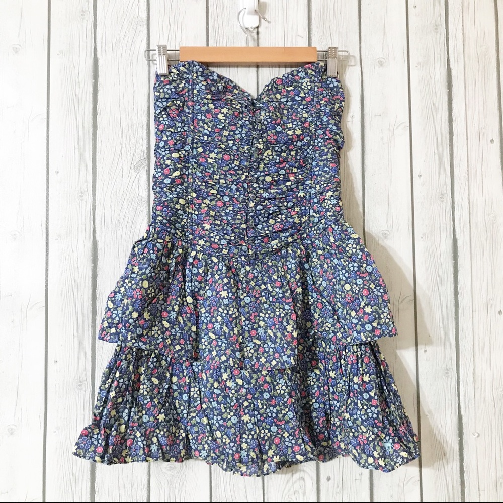 Abercrombie & Fitch Strapless Dress Size: Medium